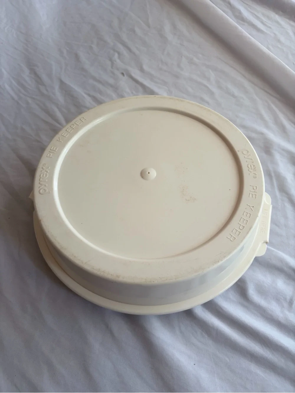 Vtg Pyrex PIE KEEPER CARRIER #P-309 Hinged Plastic Clam Shell~Holder Pie Plate